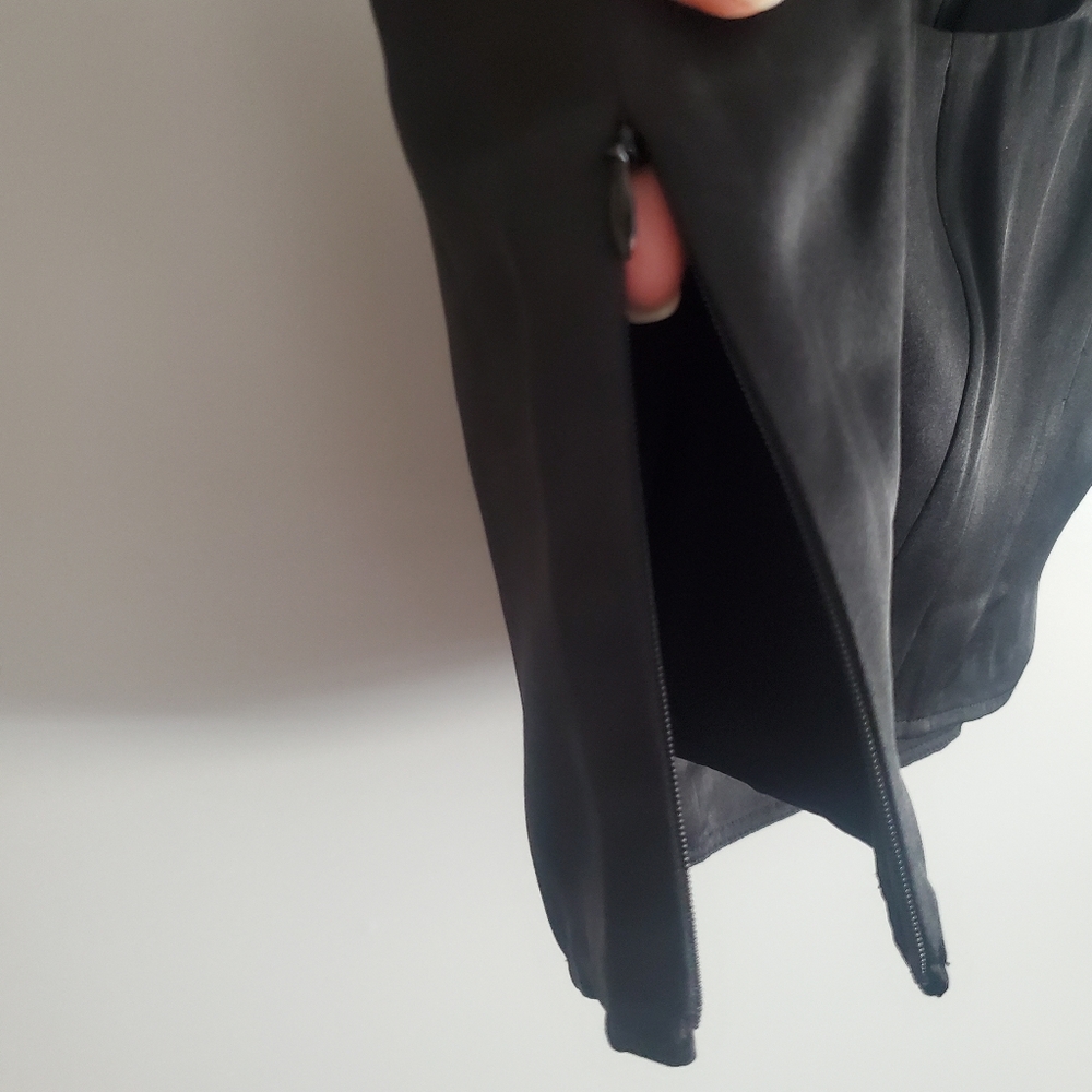 Satin Tank - Picture 5 of 8